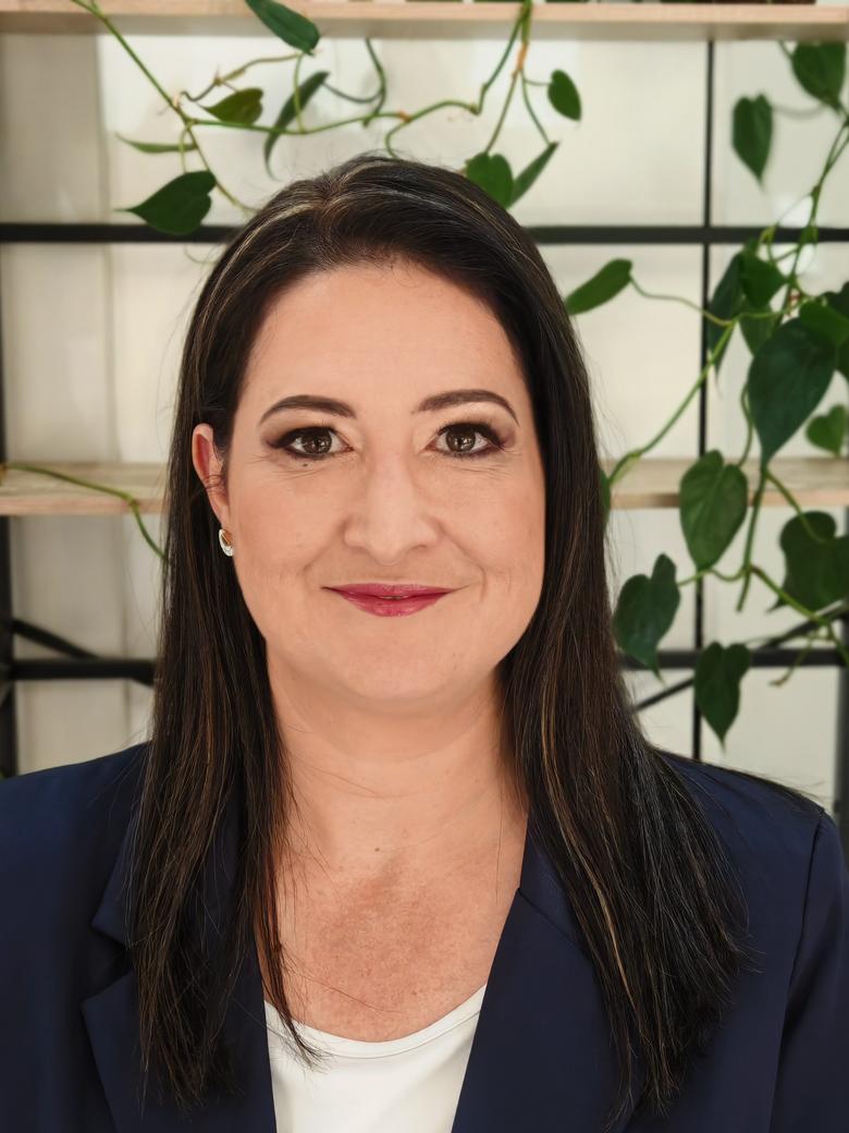 Mrs L Marcantuono 